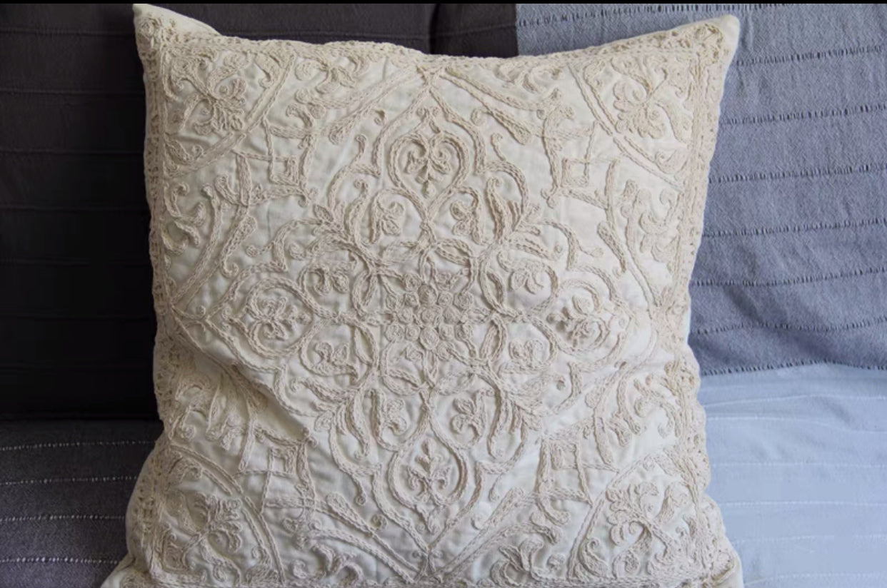 Braided Luxurious Decorative Cushion - 4 Seasons Home Gadgets