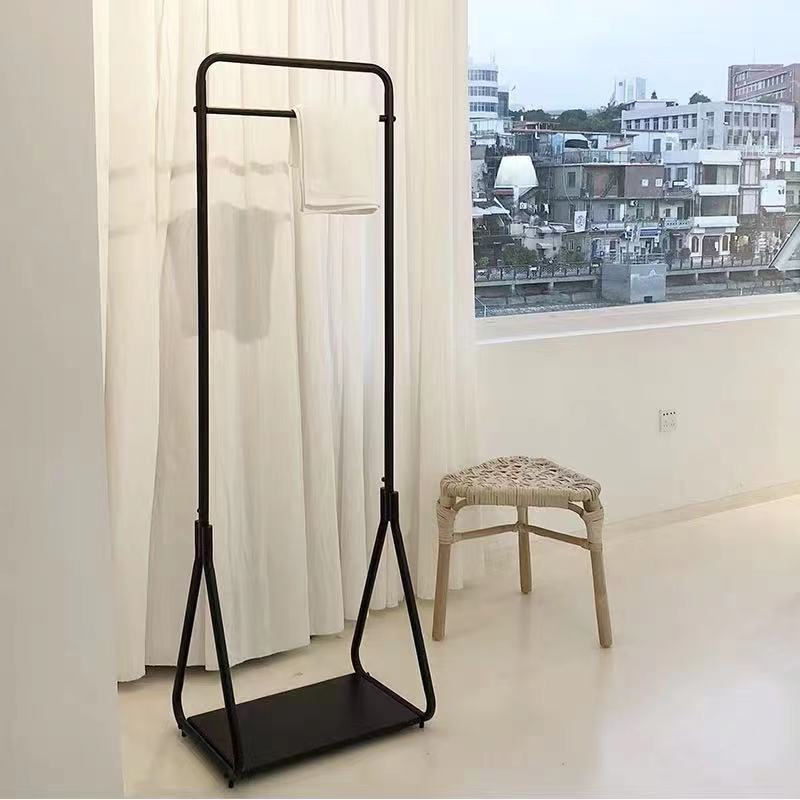 Metal Clothes Bar - 4 Seasons Home Gadgets