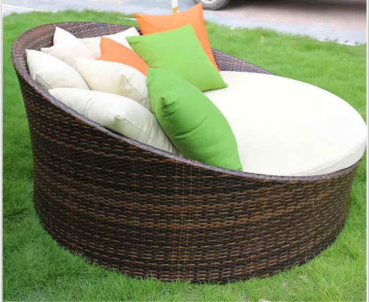 Round Outdoor Wicker Patio Daybed with Cushions - 4 Seasons Home Gadgets