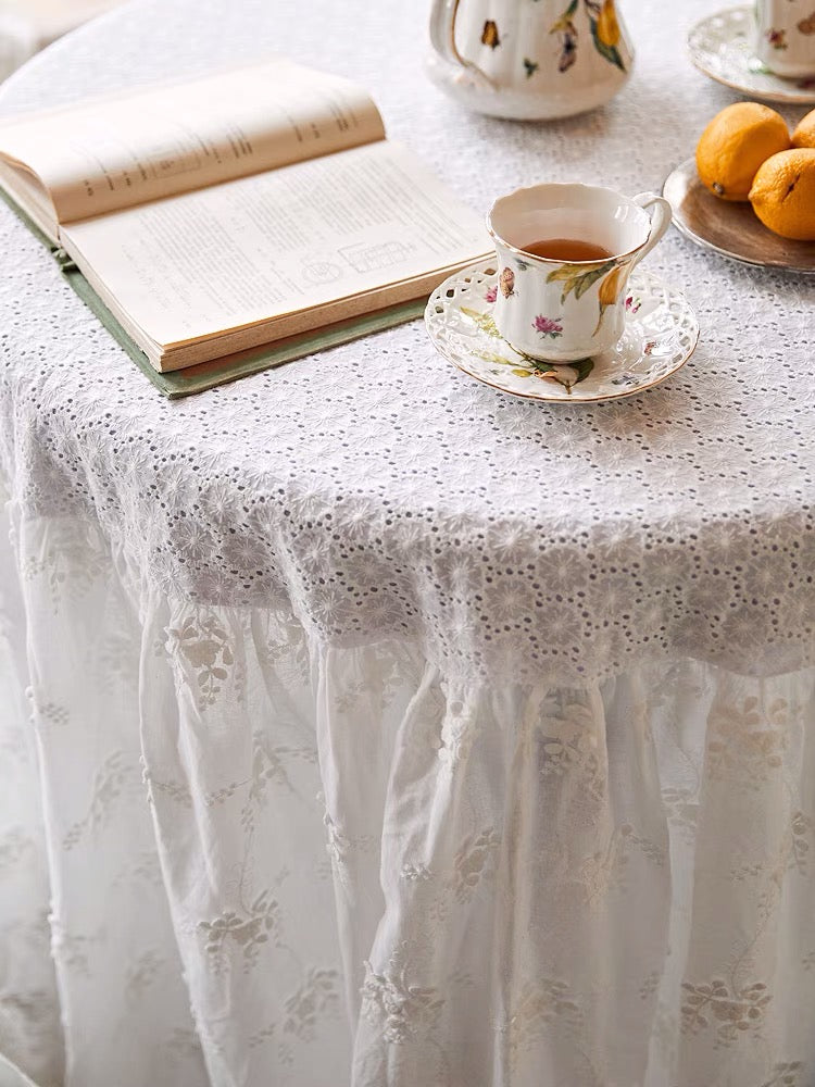 Round White Lace Tablecloth - 4 Seasons Home Gadgets