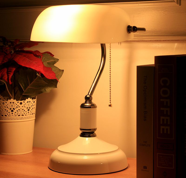 Green Banker's Desk Lamp - 4 Seasons Home Gadgets