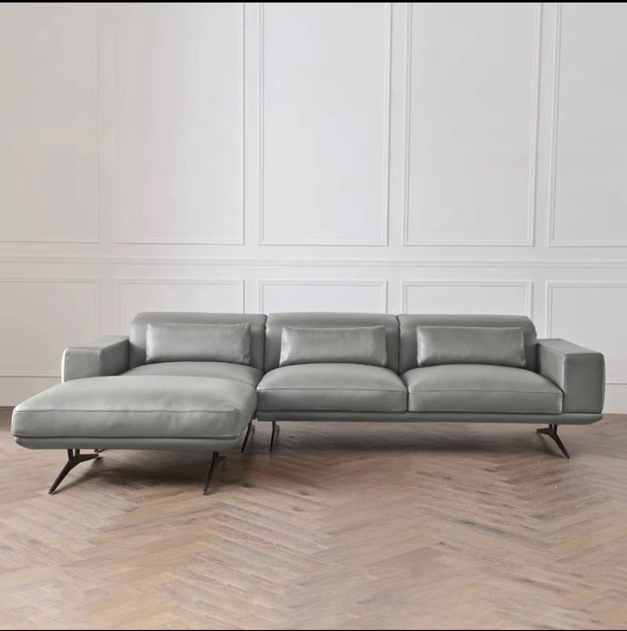 Wide Leather Sofa & Chaise - 4 Seasons Home Gadgets