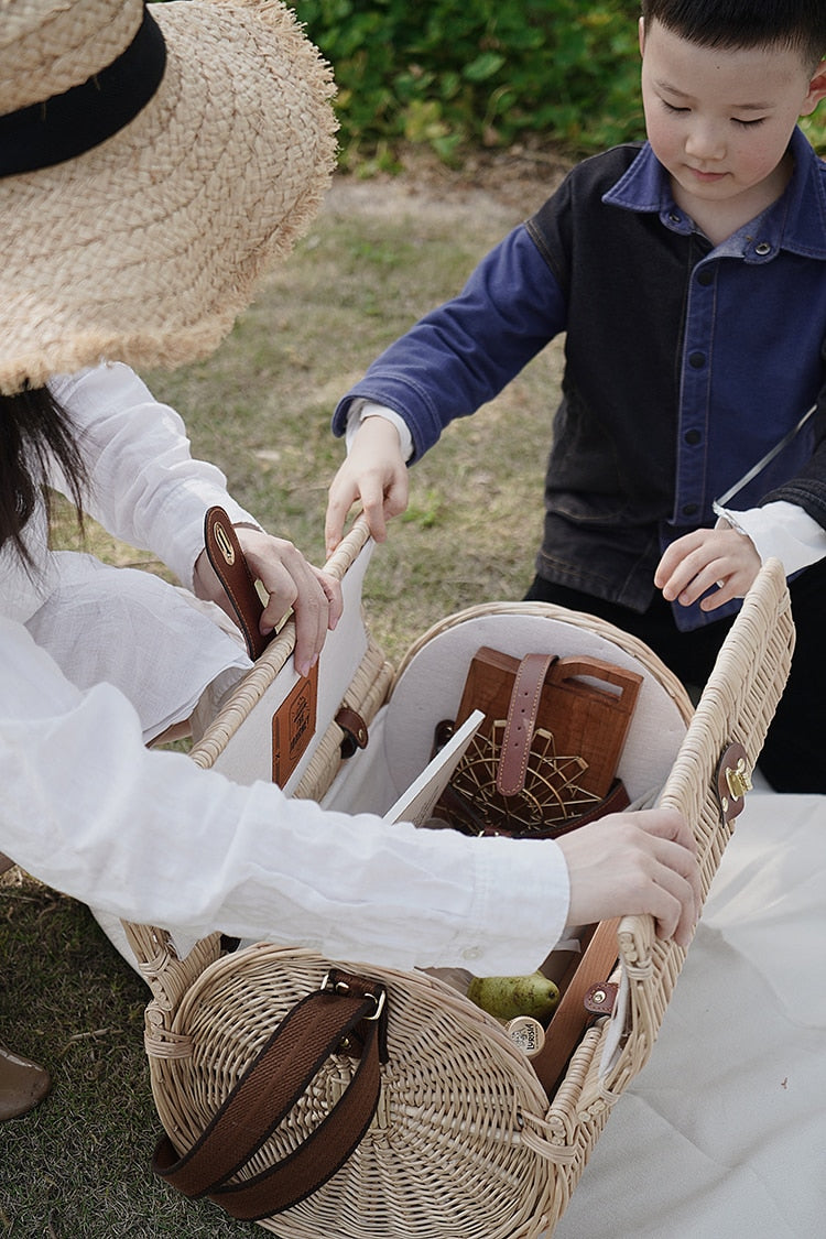 Wicker Picnic Basket - 4 Seasons Home Gadgets