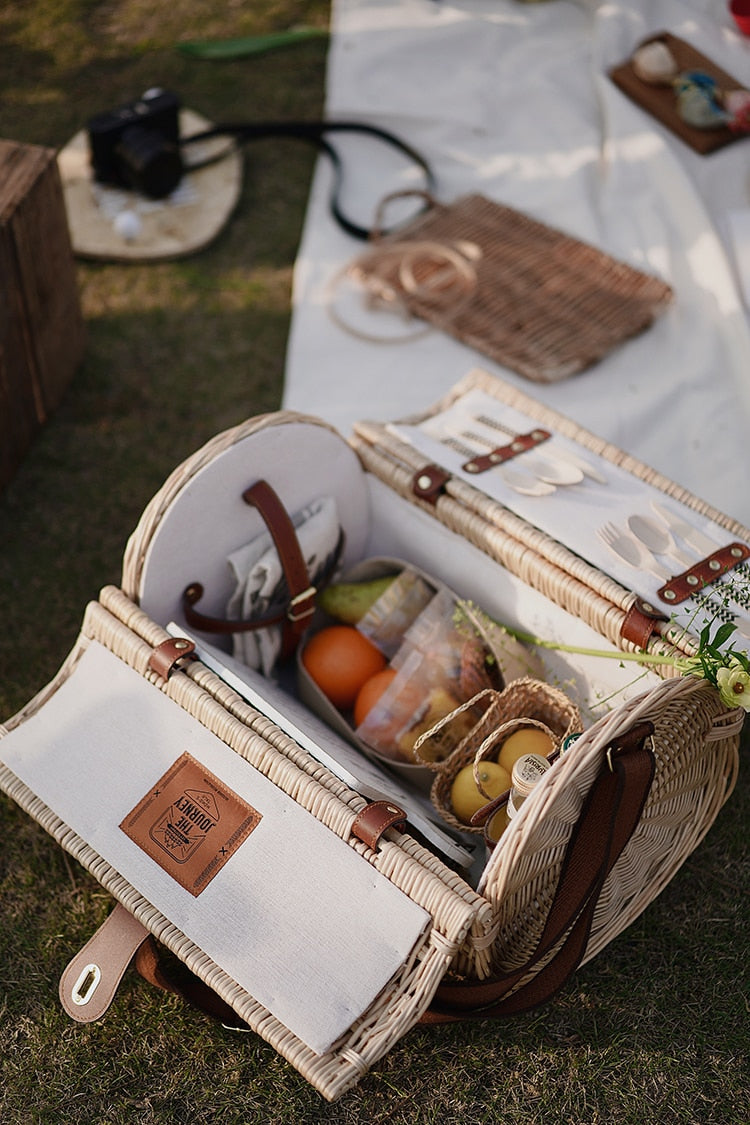 Wicker Picnic Basket - 4 Seasons Home Gadgets