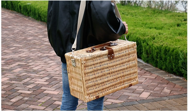 Willow Picnic Basket - 4 Seasons Home Gadgets